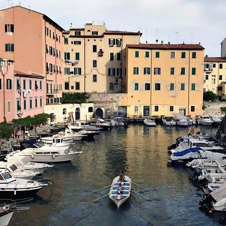 Casa Vacanze Completa Di Tutto E Anche Di Piu Livorno Luaran gambar