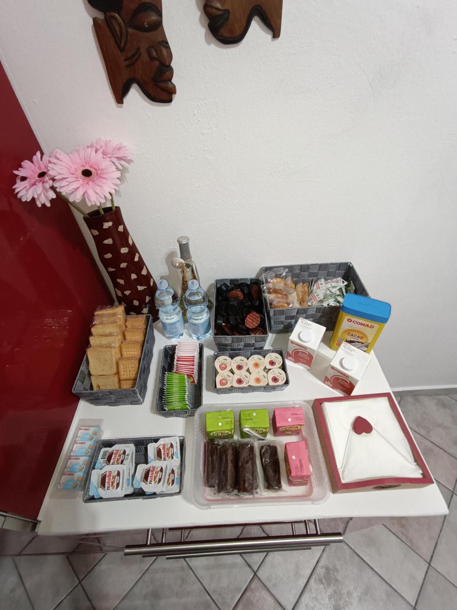 Casa Vacanze Completa Di Tutto E Anche Di Piu Livorno Luaran gambar